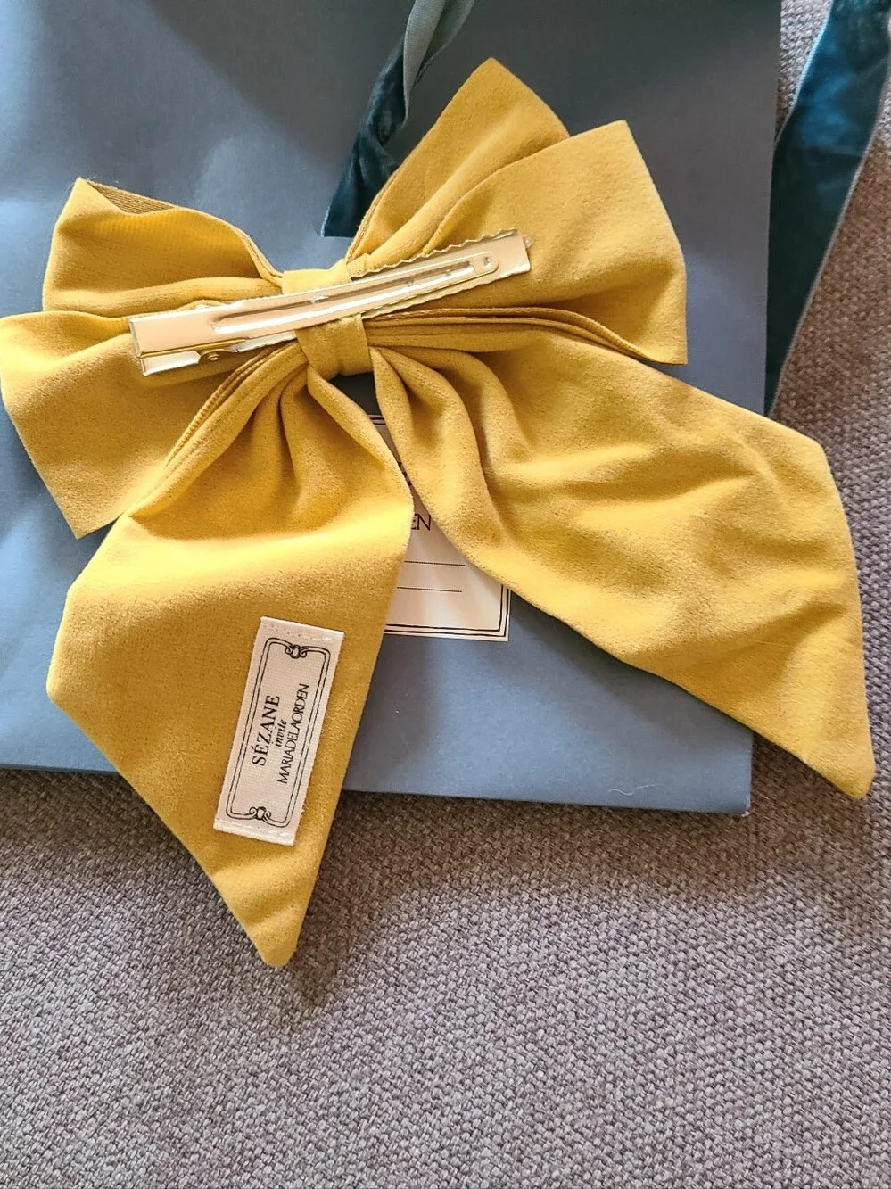 Hair Bow - Picture 3 of 3